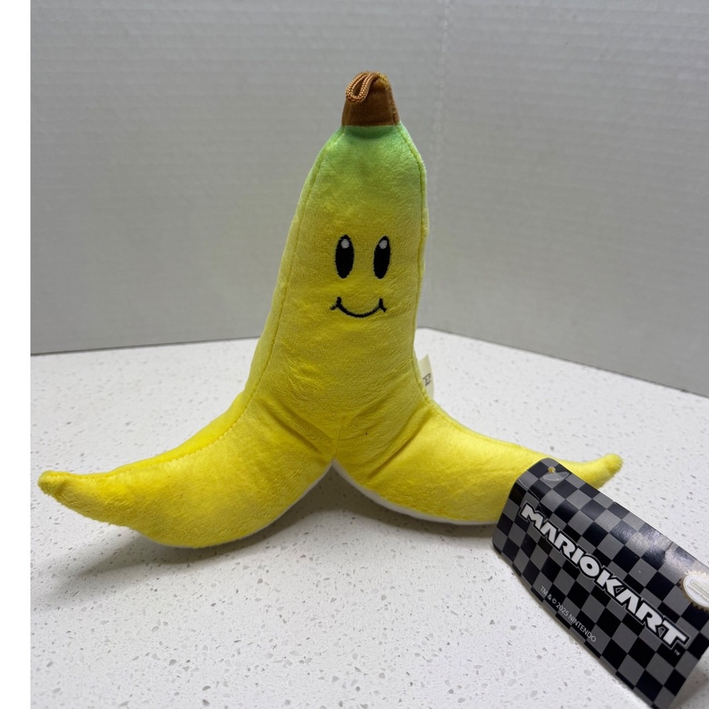 Nintendo Mario Kart Banana Peel Plush Toy Yellow Good Stuff 8N-100EN NWT